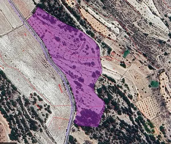 Finca rústica de 1,435 ha en venta en Alicante