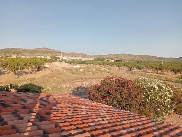 Finca ganadera de 1500 ha en venta en Valencia