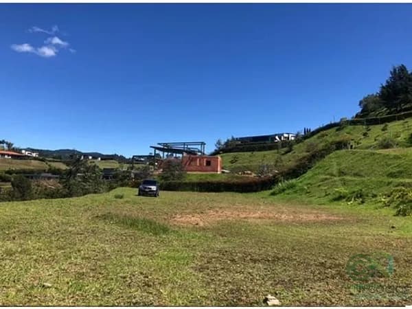 Terreno urbano de 0,62 ha en venta en Antioquia