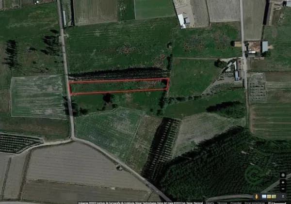 Finca agrícola de 0,1585 ha en venta en Fuente vaqueros, Granada