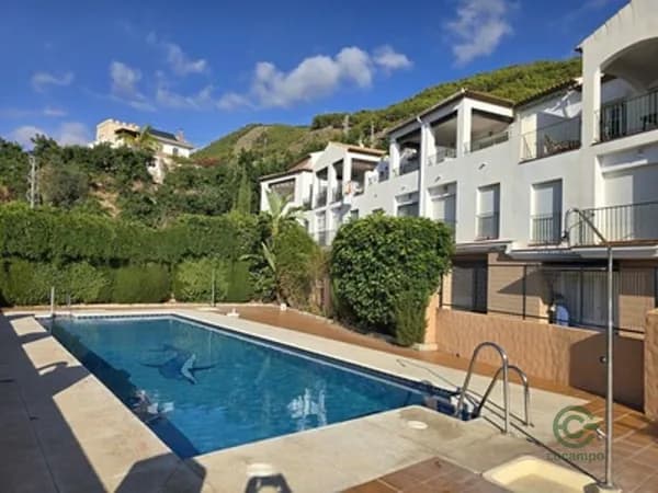 Casa de 0,0171 ha en venta en Alcaucin, Malaga