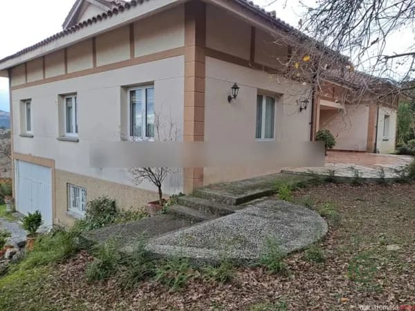 Casa de 0,28 ha en venta en Mungia, Vizcaya
