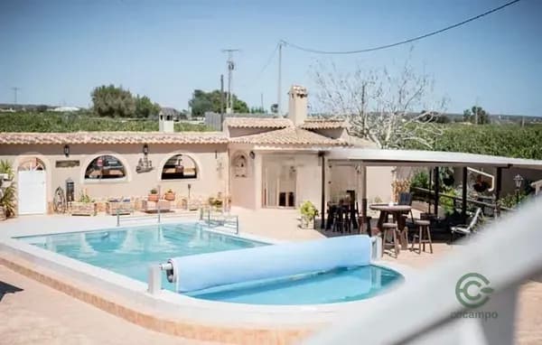 Finca rústica de 0,47 ha en venta en Torrevieja, Alicante