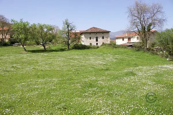 Finca rústica de 0,7 ha en venta en Burgos
