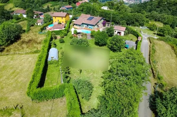 Finca rústica de 0,3 ha en venta en Asturias