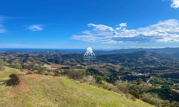 Finca rústica de 6 ha en venta en Mijas, Malaga