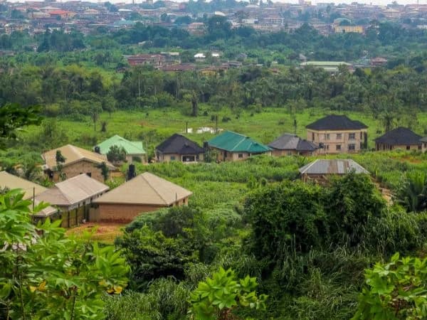 Las herencias de fincas rústicas baten récord en España