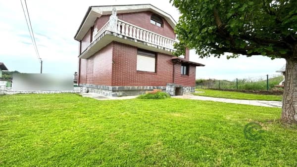 Casa de 0,027 ha en venta en Barcena de cicero, Cantabria