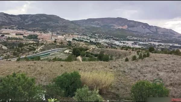 Finca de recreo de 5 ha en venta en Alcoy/alcoi, Alicante