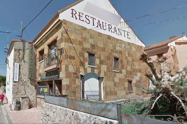 Casa de 0,0616 ha en venta en Navalafuente, Madrid