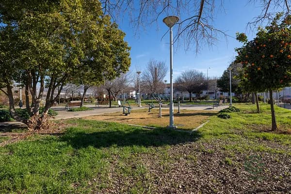 Terreno urbano de 0,012 ha en venta en Granada, Granada