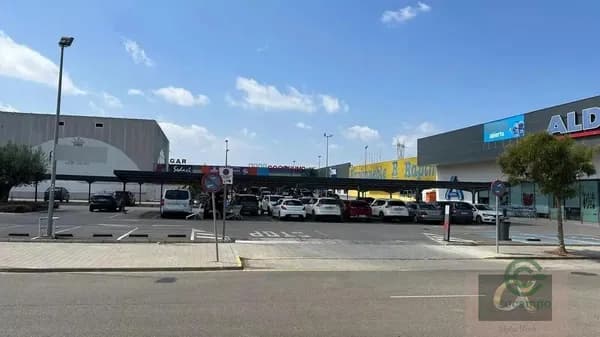 Terreno urbano de 0,5 ha en venta en Torrent, Valencia