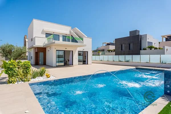 Casa de 0,0508 ha en venta en Orihuela costa, Alicante