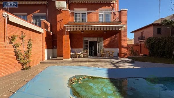 Casa de 0,0398 ha en venta en Guadalajara, Guadalajara