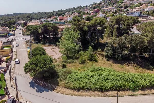 Terreno urbano de 0,4563 ha en venta en Bigues i riells, Barcelona