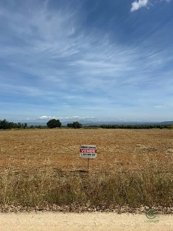 Finca rústica de 1,2857 ha en venta en Navalvillar de pela, Badajoz