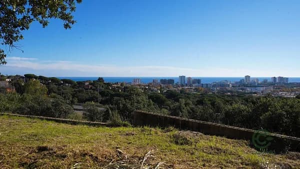 Terreno urbano de 0,0863 ha en venta en Platja d'aro, Girona