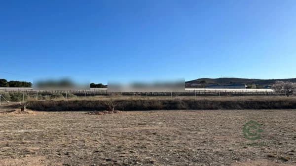 Terreno urbano de 1,2091 ha en venta en Aspe, Alicante
