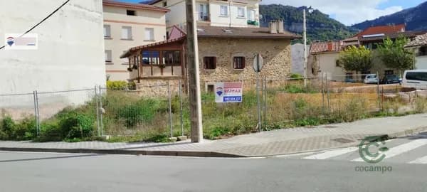 Terreno urbano de 0,027 ha en venta en Olazti - olazagutia, Navarra