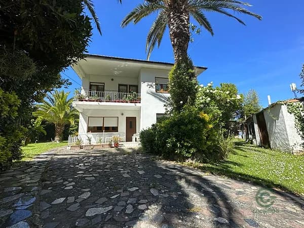 Casa de 0,05 ha en venta en Noja, Cantabria