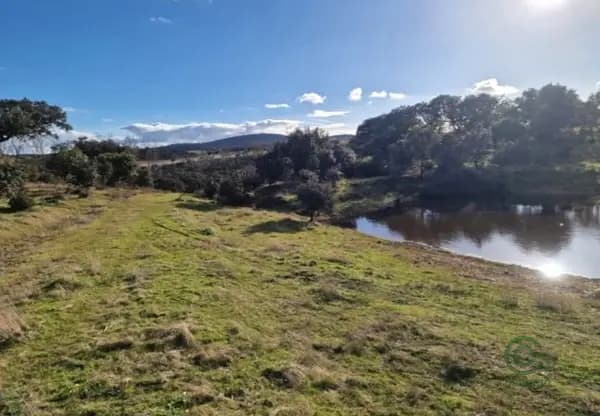 Finca rústica de 107 ha en venta en Badajoz