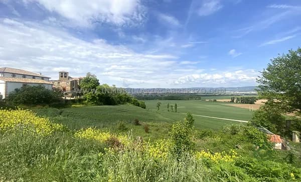 Terreno urbano de 0,1 ha en venta en Galar, Navarra