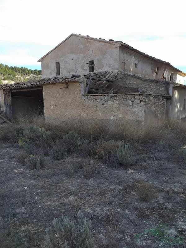 Finca rústica de 33,5 ha en venta en Relleu, Alicante