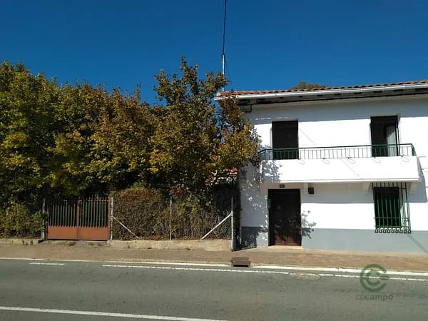 Casa de 0,1007 ha en venta en Valdegovia, Alava