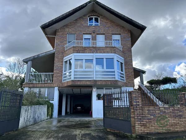Casa de 0,07 ha en venta en Cantabria