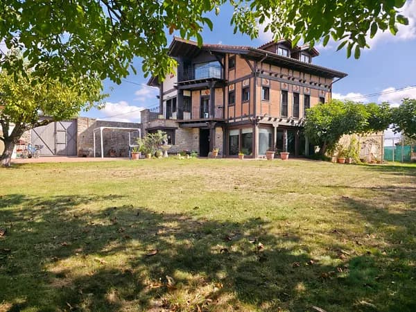Casa de 0,17 ha en venta en Vitoria-gasteiz, Alava