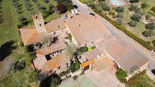 Finca rústica de 0,9878 ha en venta en Castell d'aro, Girona