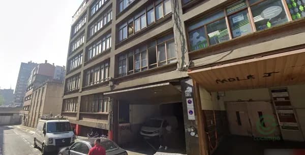 Nave industrial de 0,0348 ha en venta en Bilbao, Vizcaya