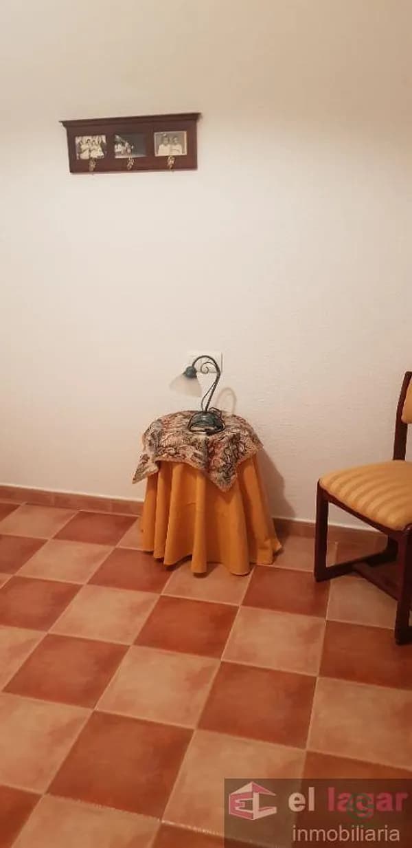 Casa de 0,0266 ha en venta en Montijo, Badajoz