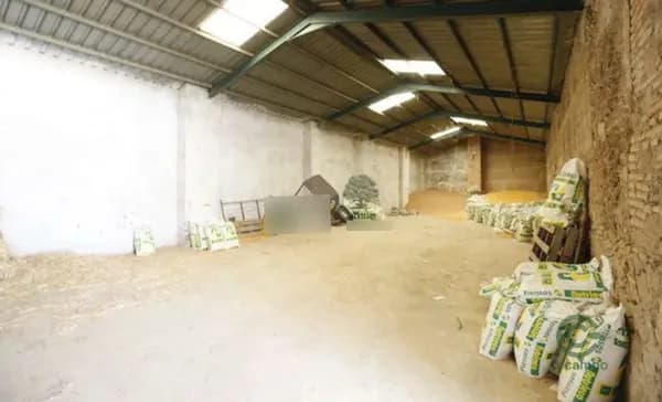 Finca ganadera de 800 ha en venta en Badajoz