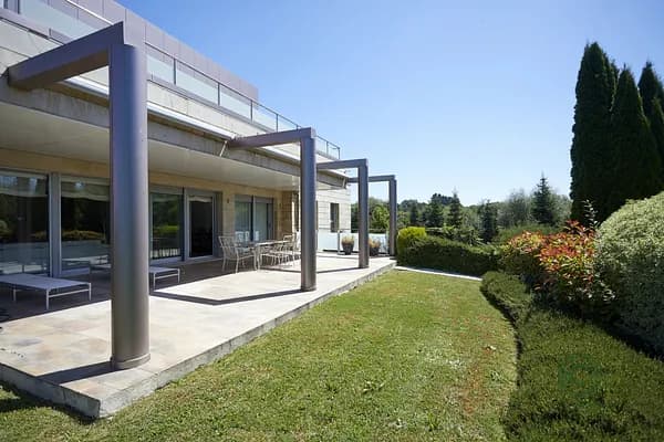 Casa de 0,1566 ha en venta en Legutiano, Alava