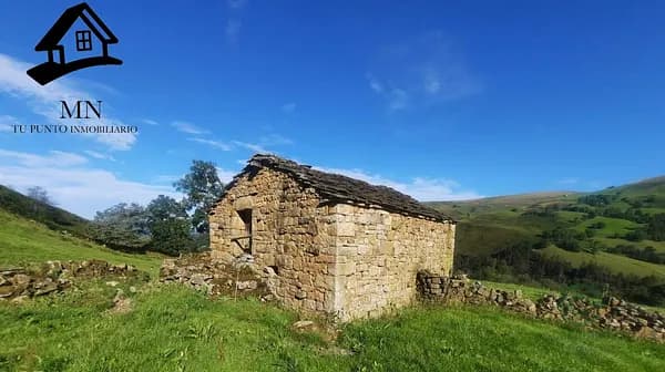 Finca rústica de 1,8 ha en venta en Selaya, Cantabria