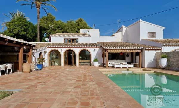 Finca rústica de 0,2456 ha en venta en Jávea-xàbia, Alicante