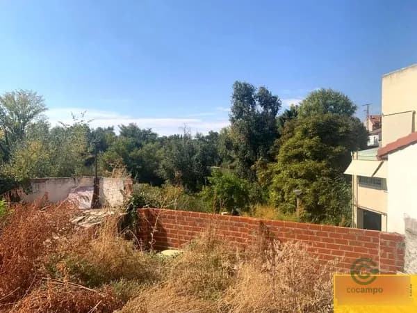 Terreno urbano de 0,0098 ha en venta en Tudela de duero, Valladolid