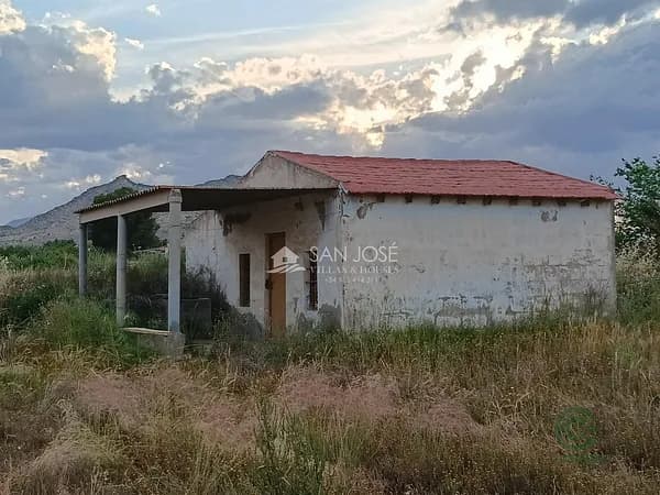 Finca rústica de 0,528 ha en venta en Aspe, Alicante