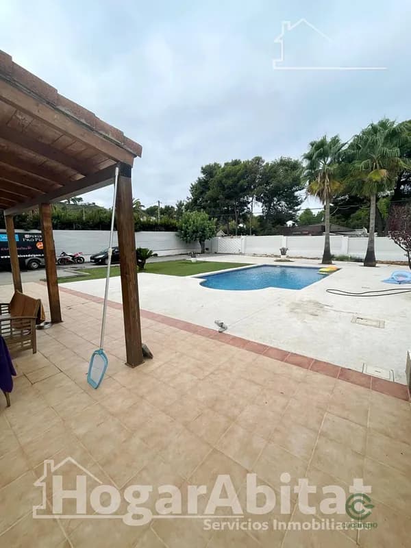 Casa de 0,12 ha en venta en Valencia