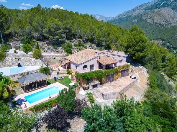 Finca rústica de 1,99 ha en venta en Altea, Alicante