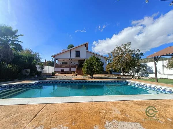Casa de 0,12 ha en venta en Huétor tájar, Granada