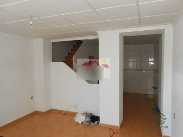 Casa de 0,014 ha en venta en Abarán, Murcia