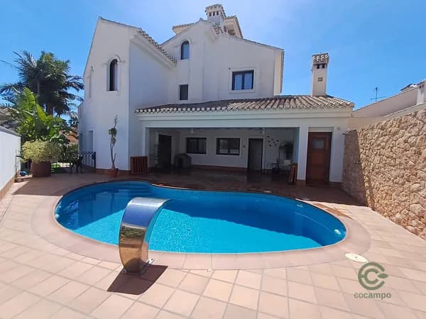 Casa de 0,0371 ha en venta en Murcia