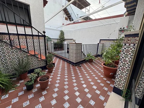 Casa de 0,0165 ha en venta en Badajoz, Badajoz
