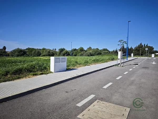 Terreno urbano de 0,054 ha en venta en Chiclana de la frontera, Cadiz