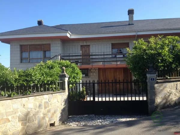 Casa de 0,18 ha en venta en Urkabustaiz, Álava