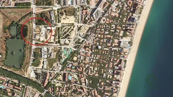 Terreno urbano de 0,0566 ha en venta en Platja d'aro, Girona