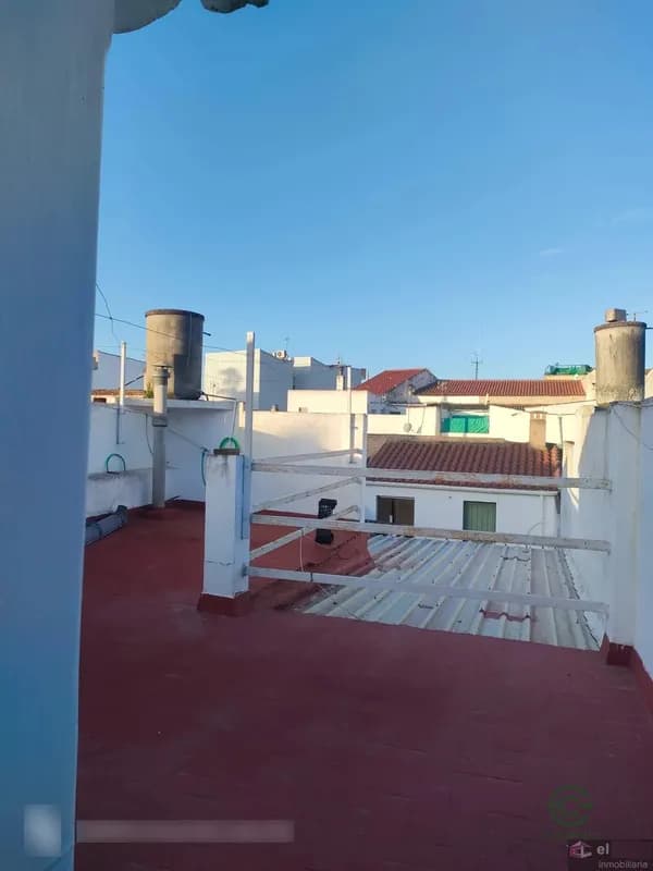 Casa de 0,0192 ha en venta en Montijo, Badajoz