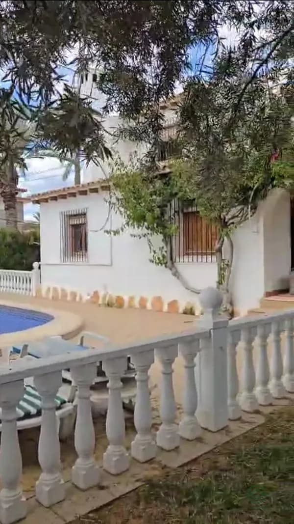 Casa de 0,048 ha en venta en Orihuela costa, Alicante